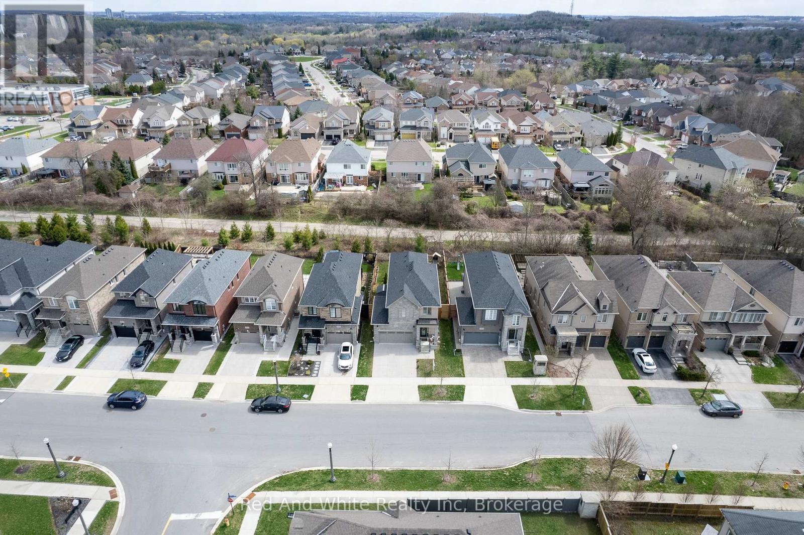 126 Forest Creek Drive, Kitchener, Ontario  N2R 0M1 - Photo 44 - X13028440