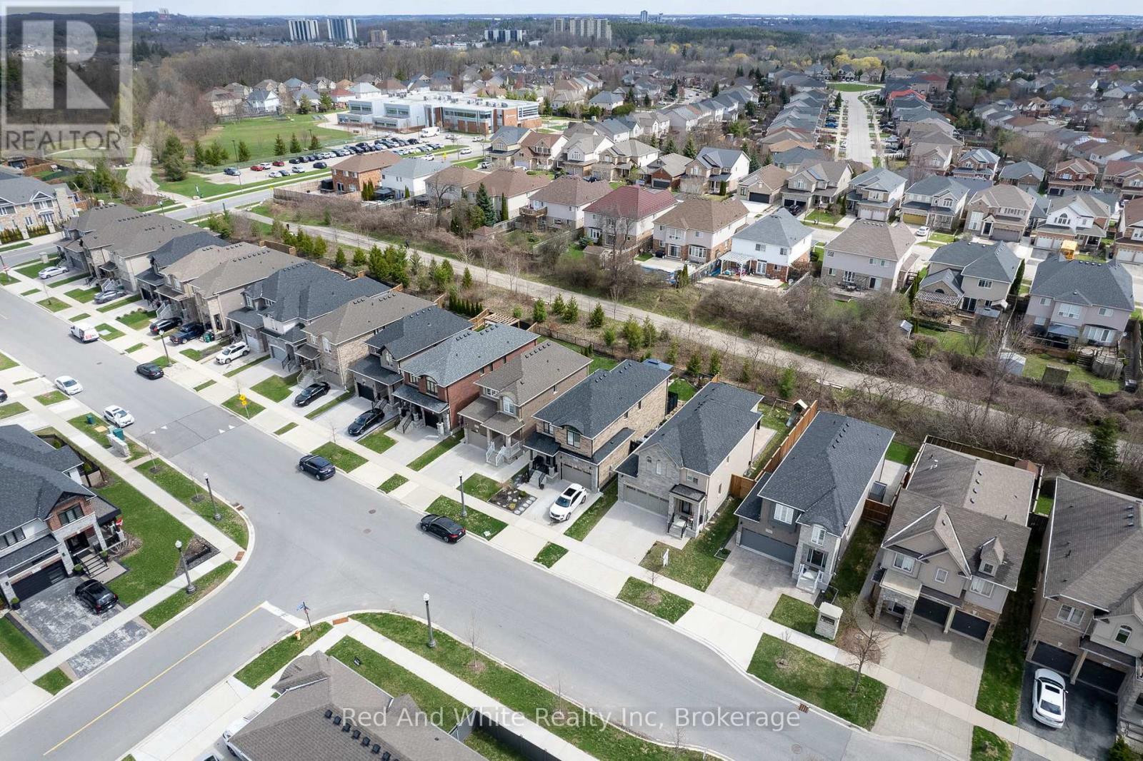 126 Forest Creek Drive, Kitchener, Ontario  N2R 0M1 - Photo 45 - X13028440