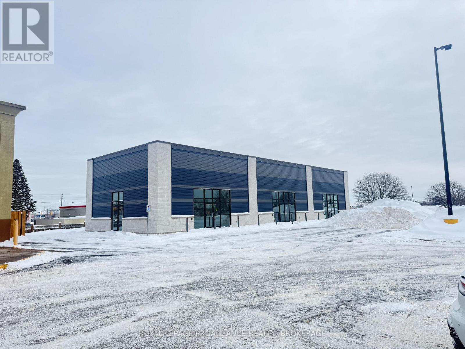 A - 7721 Kent Boulevard, Brockville, Ontario  K6V 3G7 - Photo 3 - X13028442