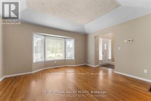 127 Owens Street, Pembroke, Ontario  K8A 8K1 - Photo 6 - X13028426