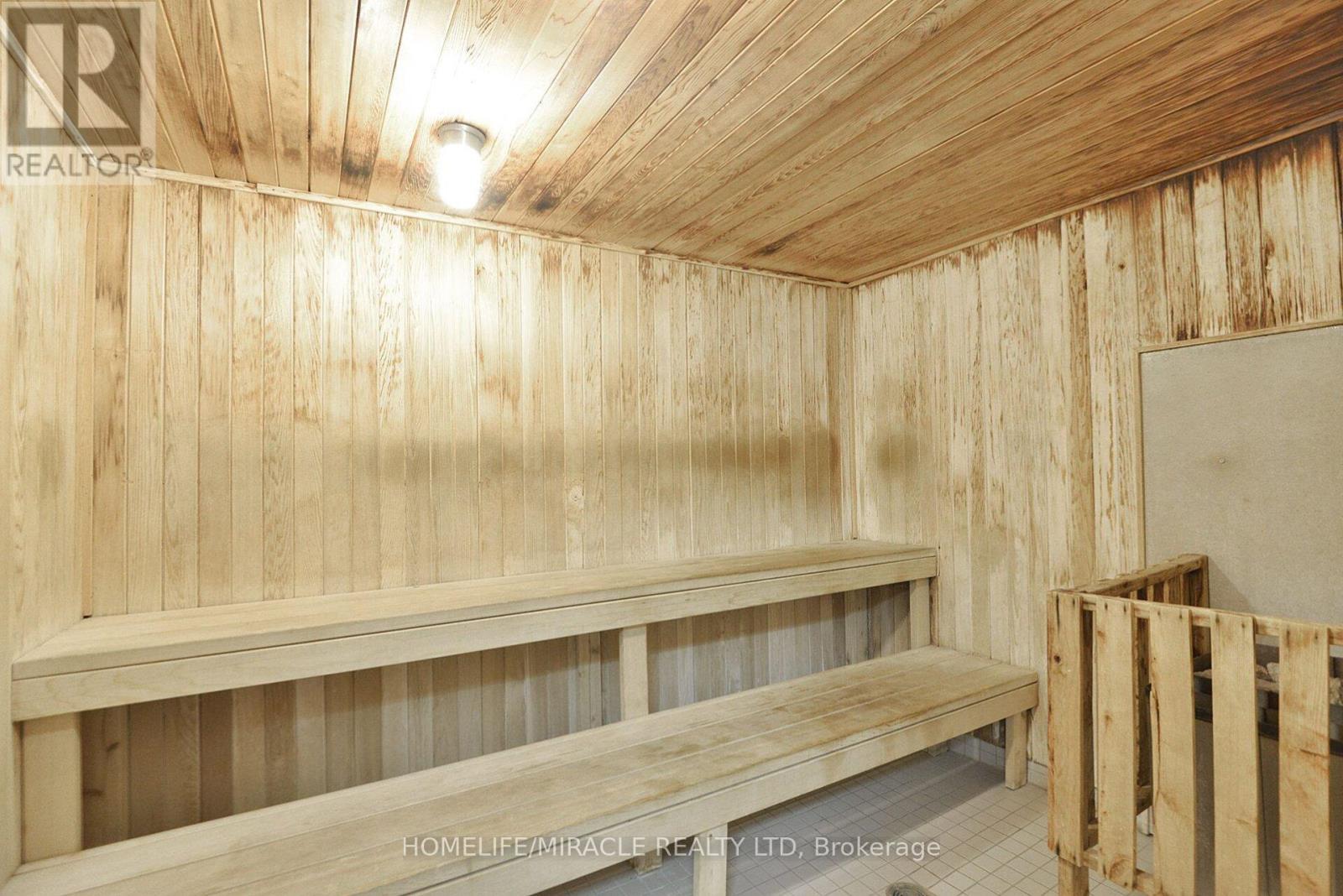 401 - 26 Hanover Road, Brampton, Ontario  L6S 4T2 - Photo 41 - W13026444