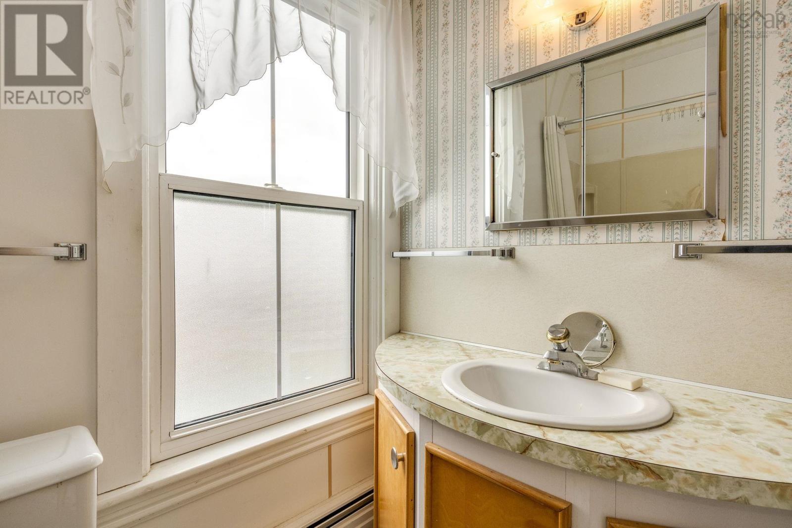 60 Commercial Street, Middleton, Nova Scotia  B0S 1P0 - Photo 29 - 202608179