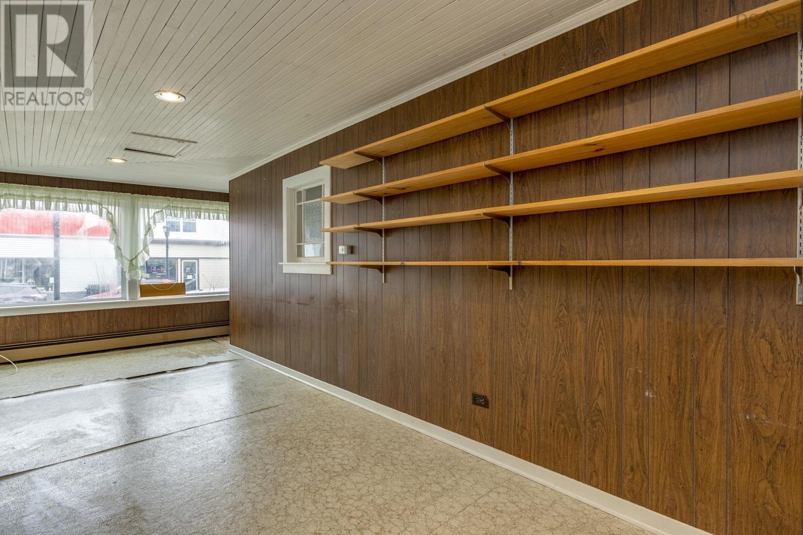 60 Commercial Street, Middleton, Nova Scotia  B0S 1P0 - Photo 4 - 202608179