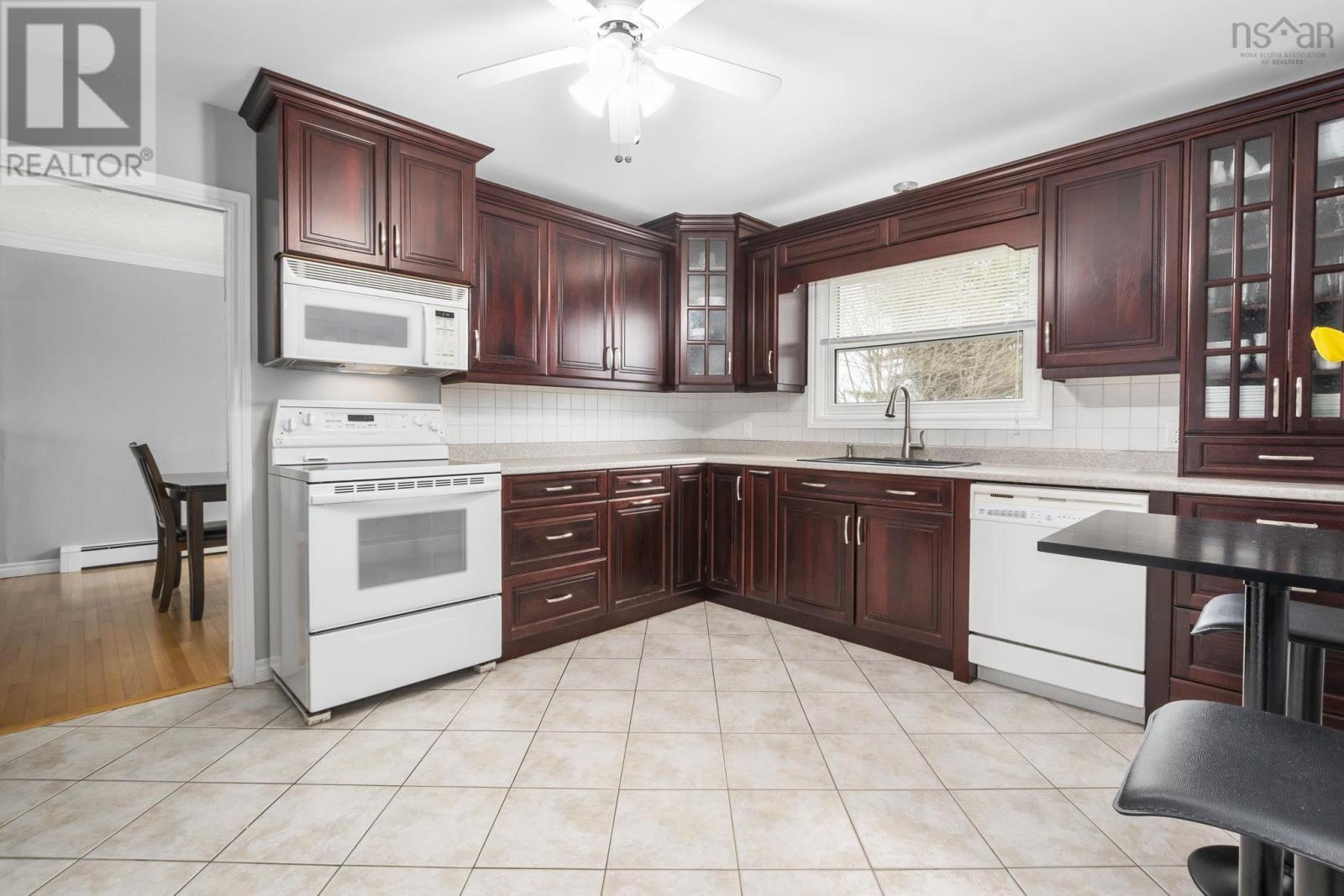 7 Lincoln Drive, Bedford, Nova Scotia  B4A 1S6 - Photo 12 - 202608184