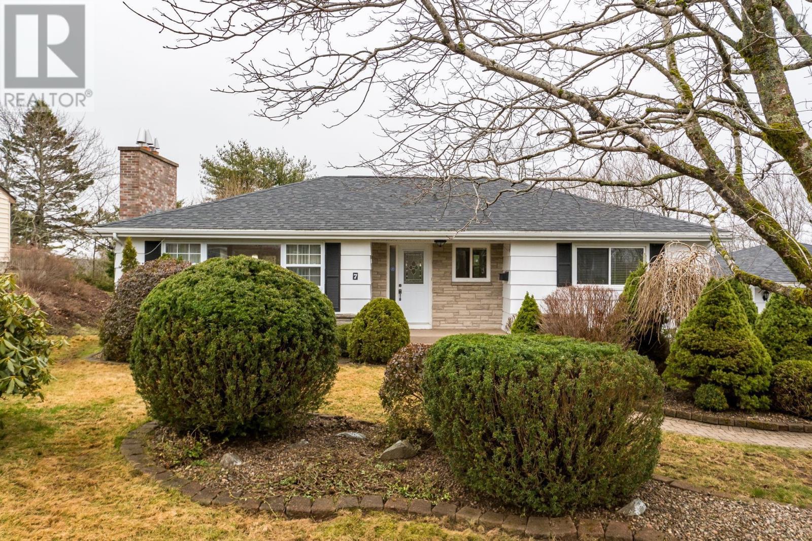 7 Lincoln Drive, Bedford, Nova Scotia  B4A 1S6 - Photo 32 - 202608184