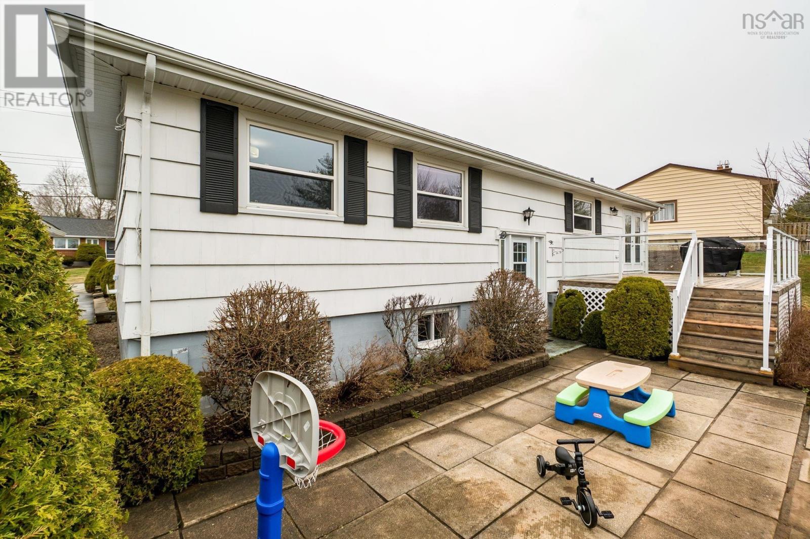 7 Lincoln Drive, Bedford, Nova Scotia  B4A 1S6 - Photo 35 - 202608184