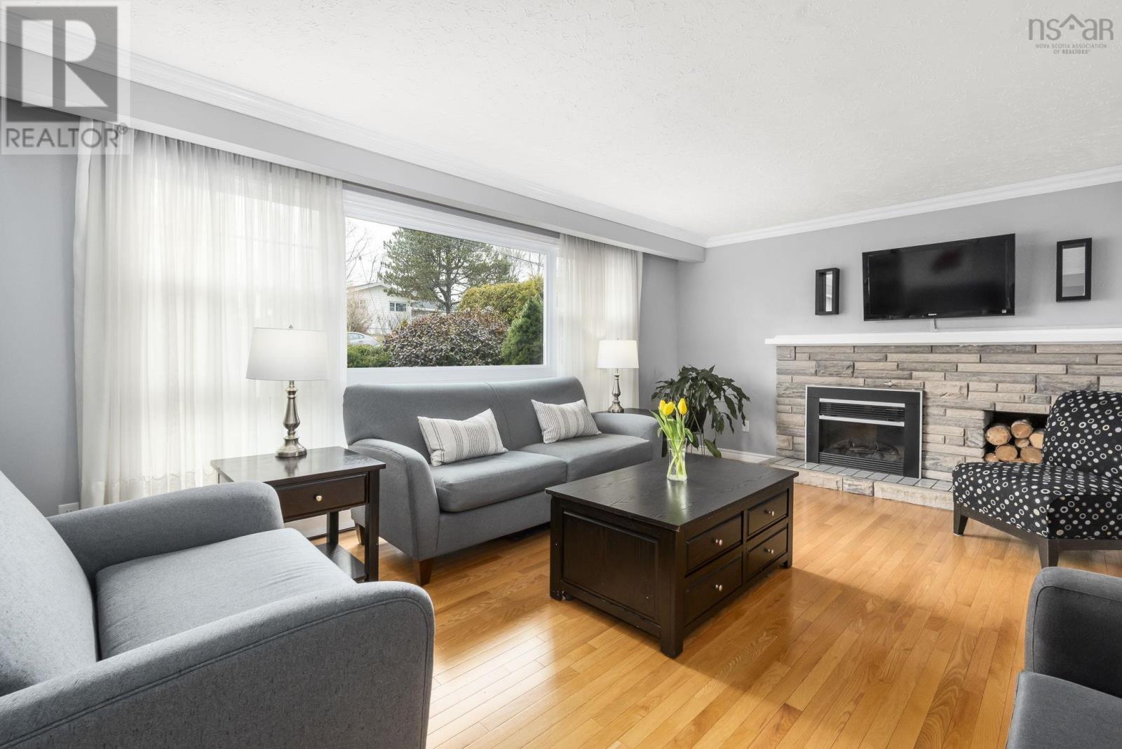 7 Lincoln Drive, Bedford, Nova Scotia  B4A 1S6 - Photo 5 - 202608184