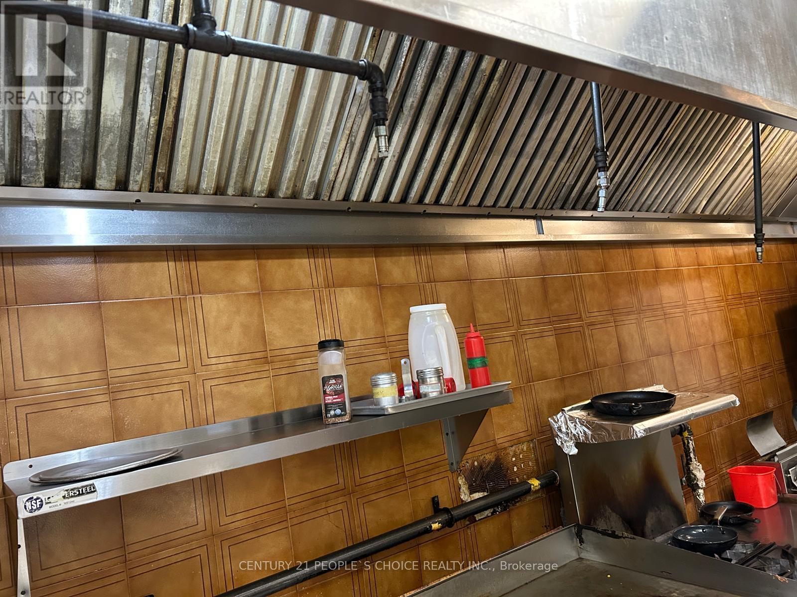 1100 Simcoe Street N, Oshawa, Ontario  L1G 4W6 - Photo 4 - E12685286