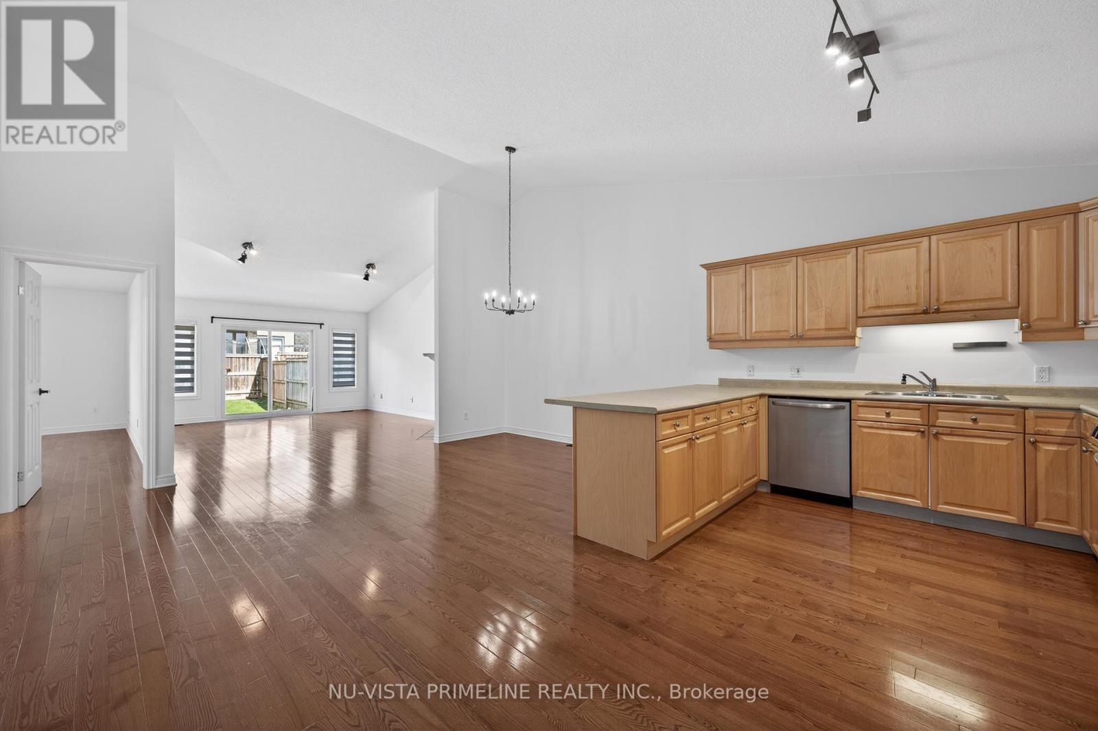 570 Bluebell Road, London North, Ontario  N5X 4L2 - Photo 6 - X13028484