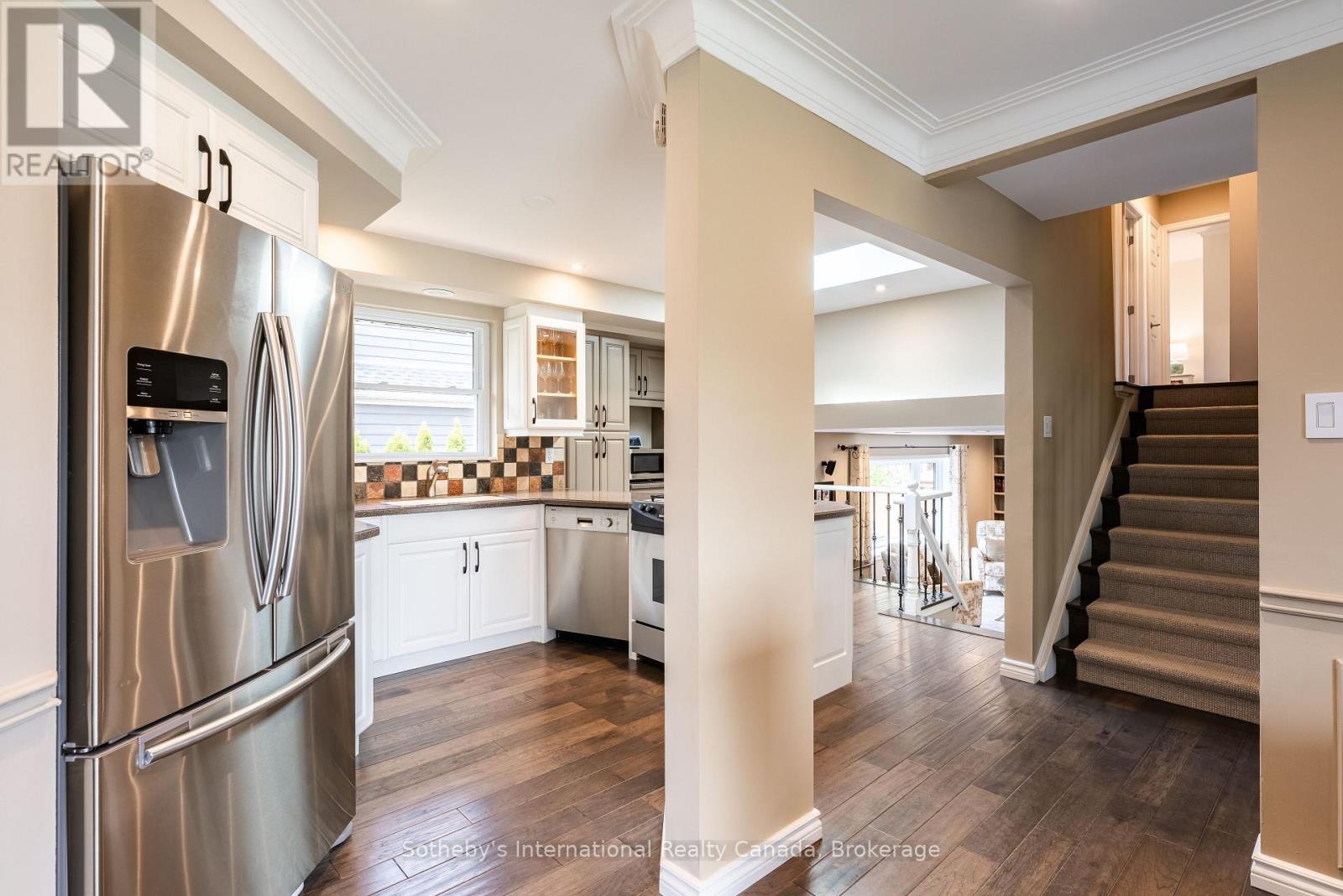 4151 Spruce Avenue, Burlington, Ontario  L7L 1K8 - Photo 11 - W13028472