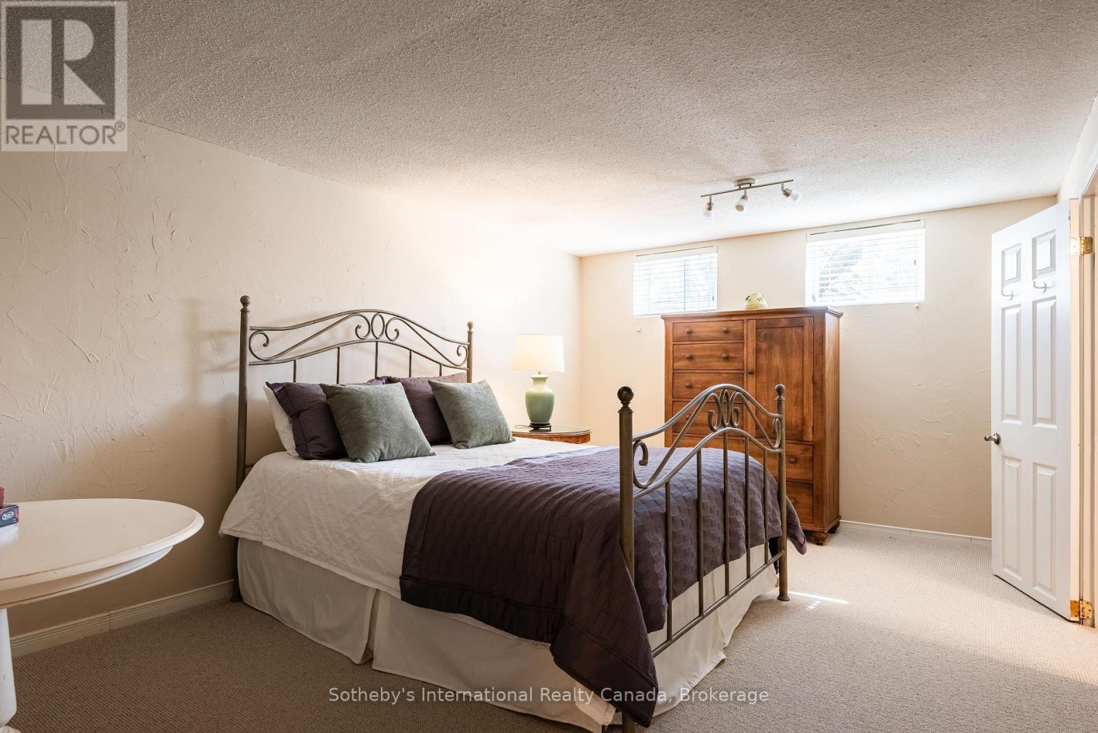 4151 Spruce Avenue, Burlington, Ontario  L7L 1K8 - Photo 29 - W13028472