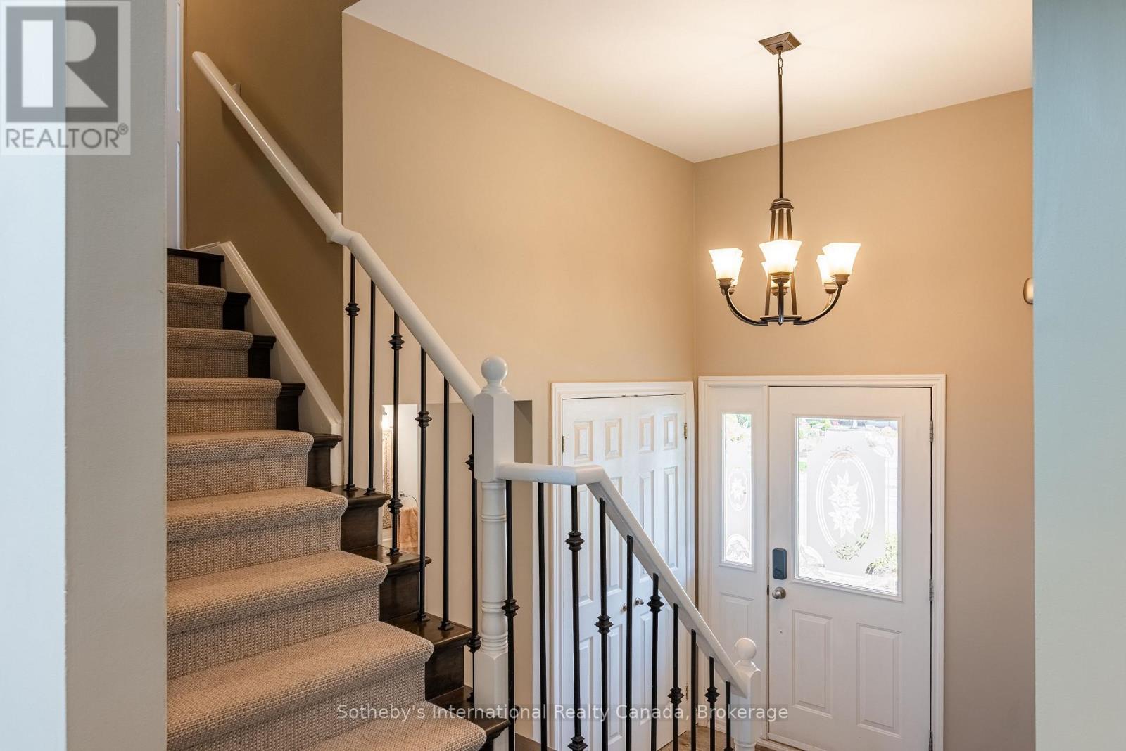 4151 Spruce Avenue, Burlington, Ontario  L7L 1K8 - Photo 5 - W13028472