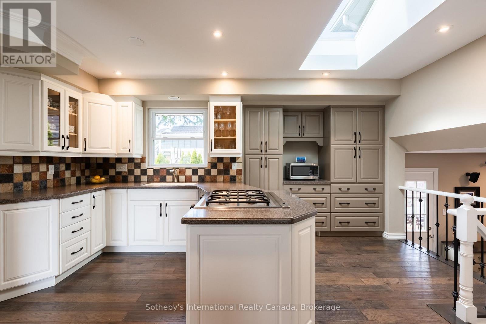 4151 Spruce Avenue, Burlington, Ontario  L7L 1K8 - Photo 8 - W13028472