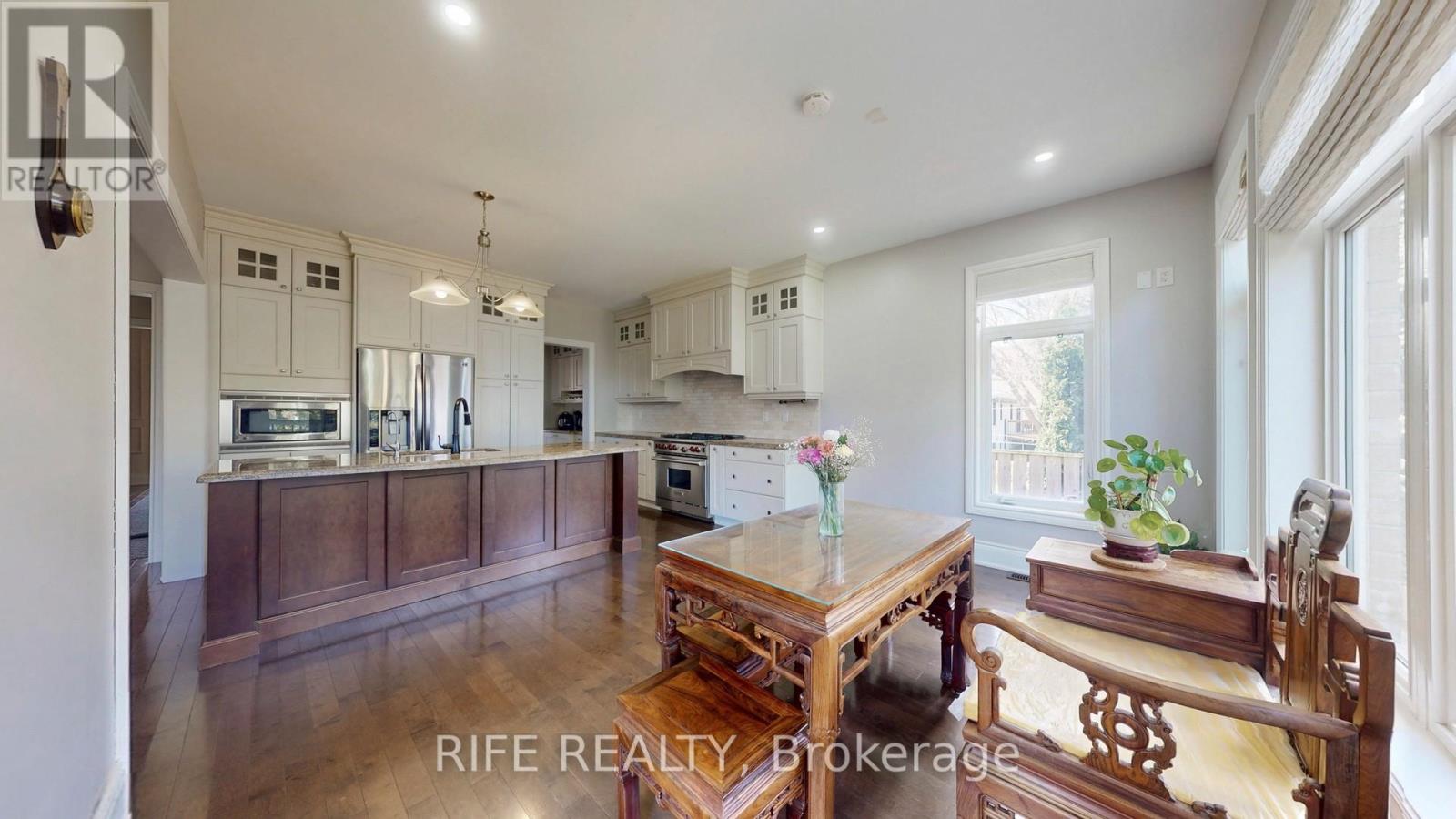 48 Transwell Avenue, Toronto, Ontario  M2R 2J8 - Photo 10 - C13028342