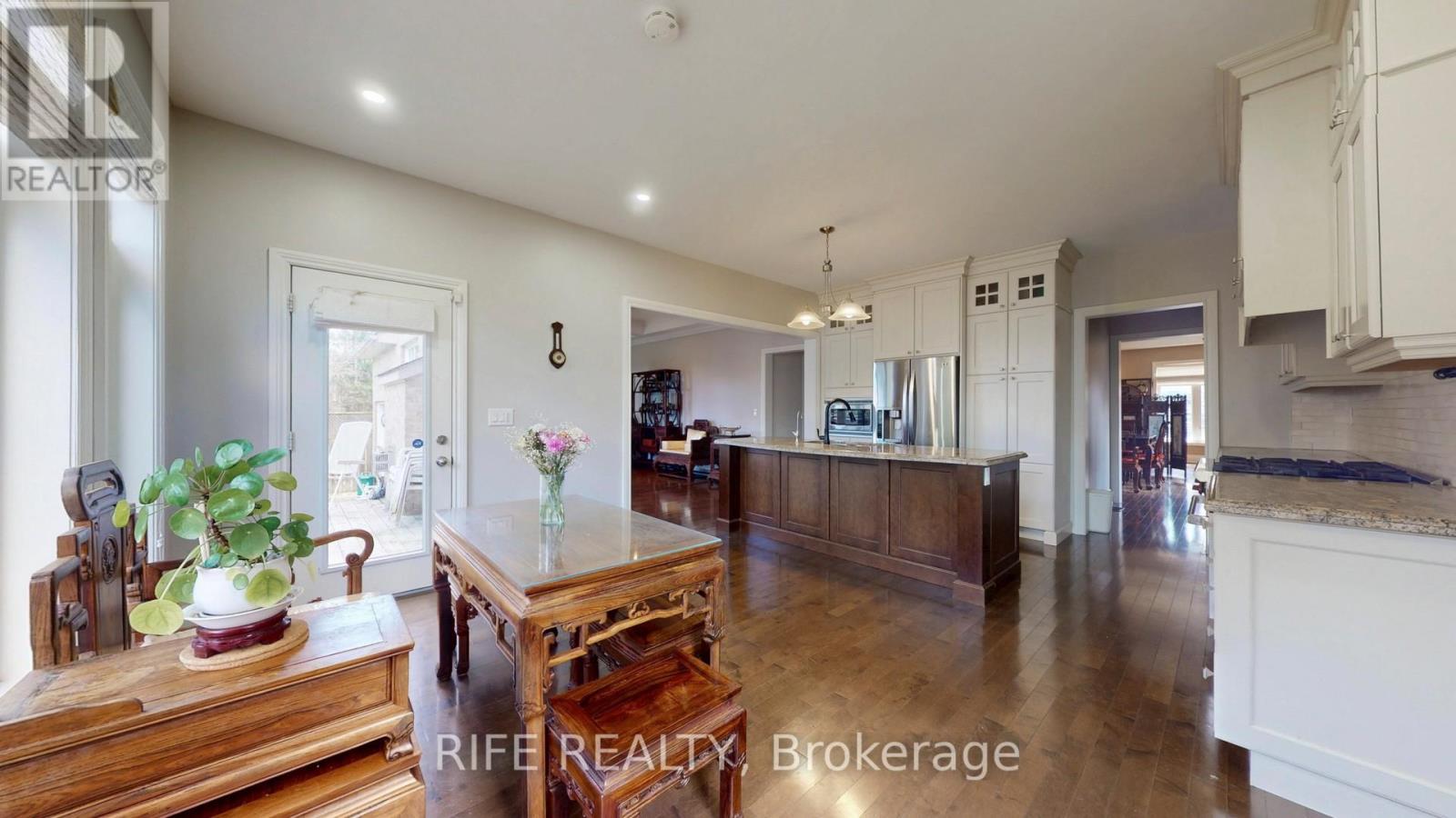 48 Transwell Avenue, Toronto, Ontario  M2R 2J8 - Photo 11 - C13028342