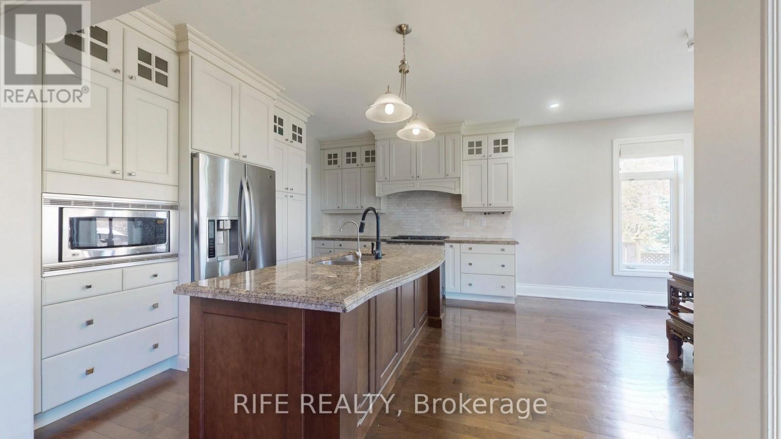 48 Transwell Avenue, Toronto, Ontario  M2R 2J8 - Photo 7 - C13028342