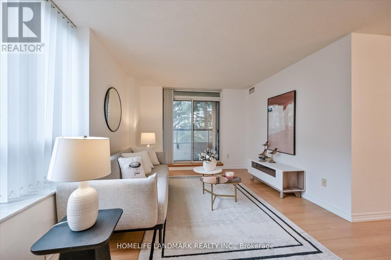 206 - 18 Sommerset Way, Toronto, Ontario  M2N 6X5 - Photo 4 - C13028354