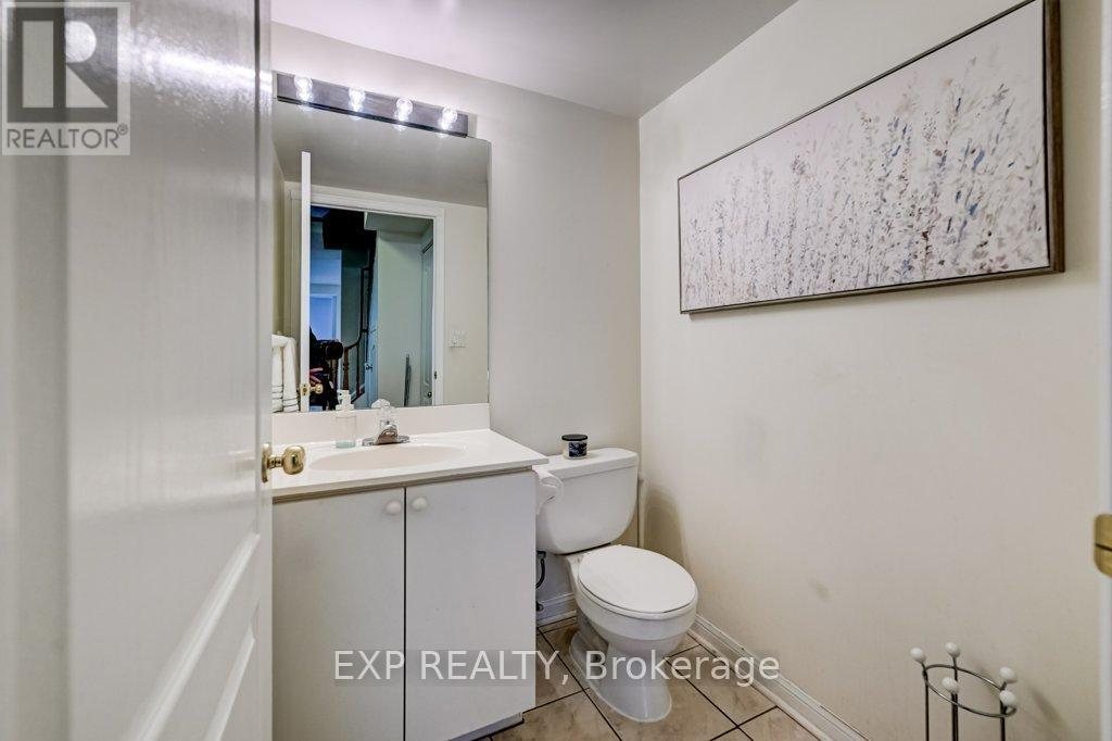 1716 - 28 Sommerset Way, Toronto, Ontario  M2N 6W7 - Photo 9 - C13028436