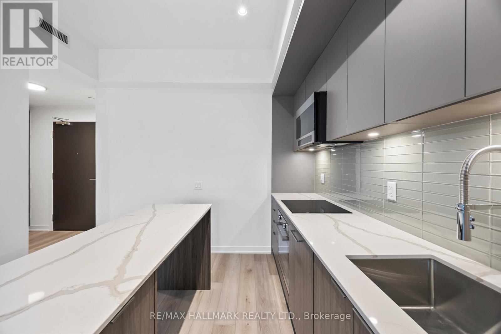 403 - 863 St. Clair Avenue W, Toronto, Ontario  M6C 0B2 - Photo 11 - C13028482