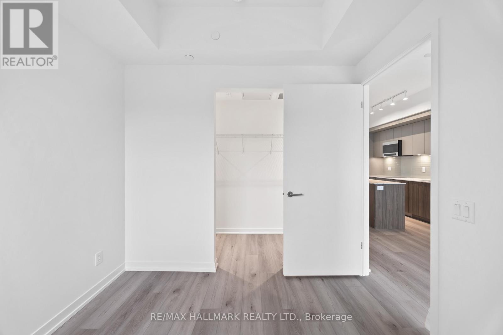 403 - 863 St. Clair Avenue W, Toronto, Ontario  M6C 0B2 - Photo 23 - C13028482