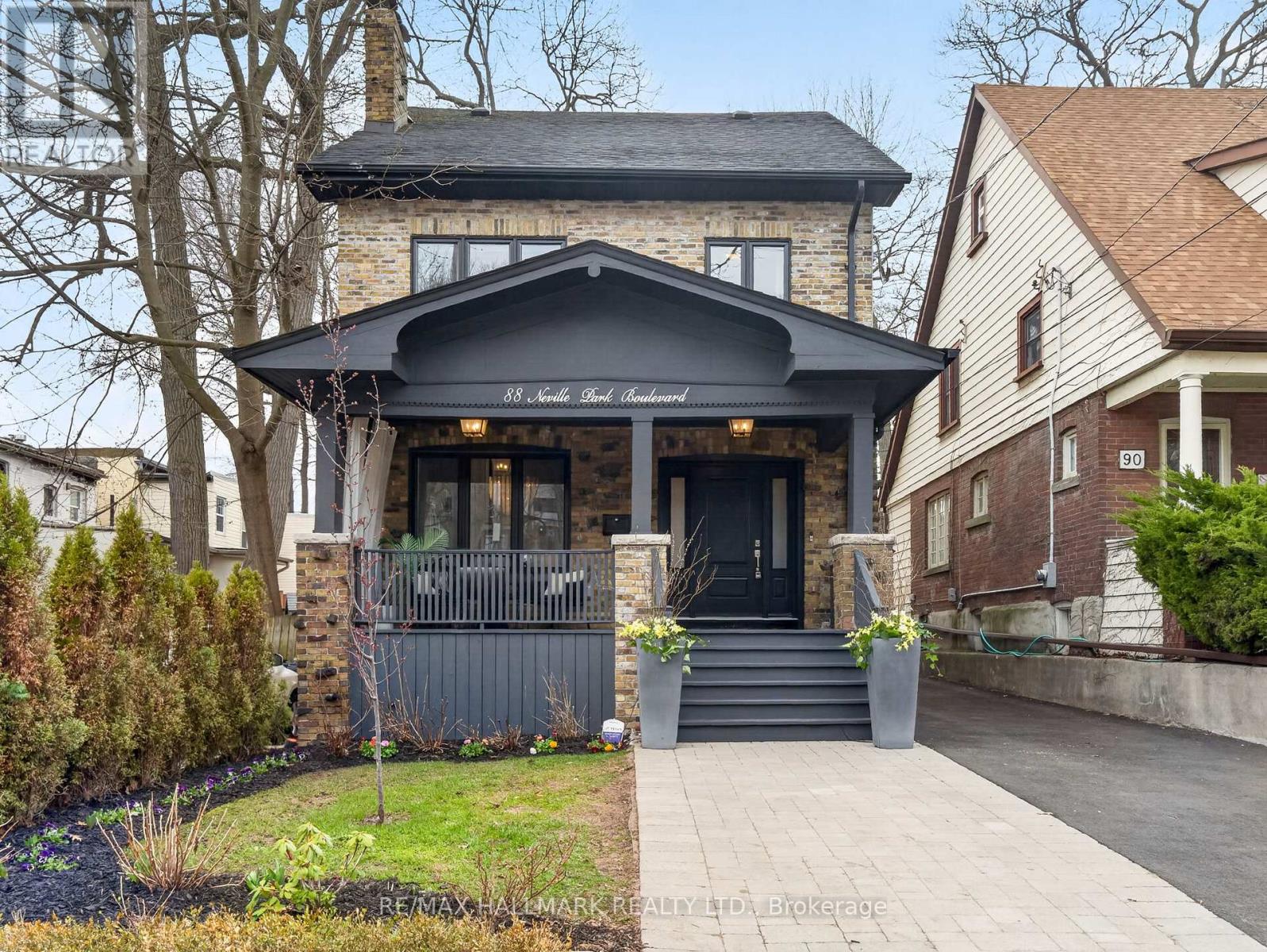 88 NEVILLE PARK BOULEVARD, Toronto, Ontario