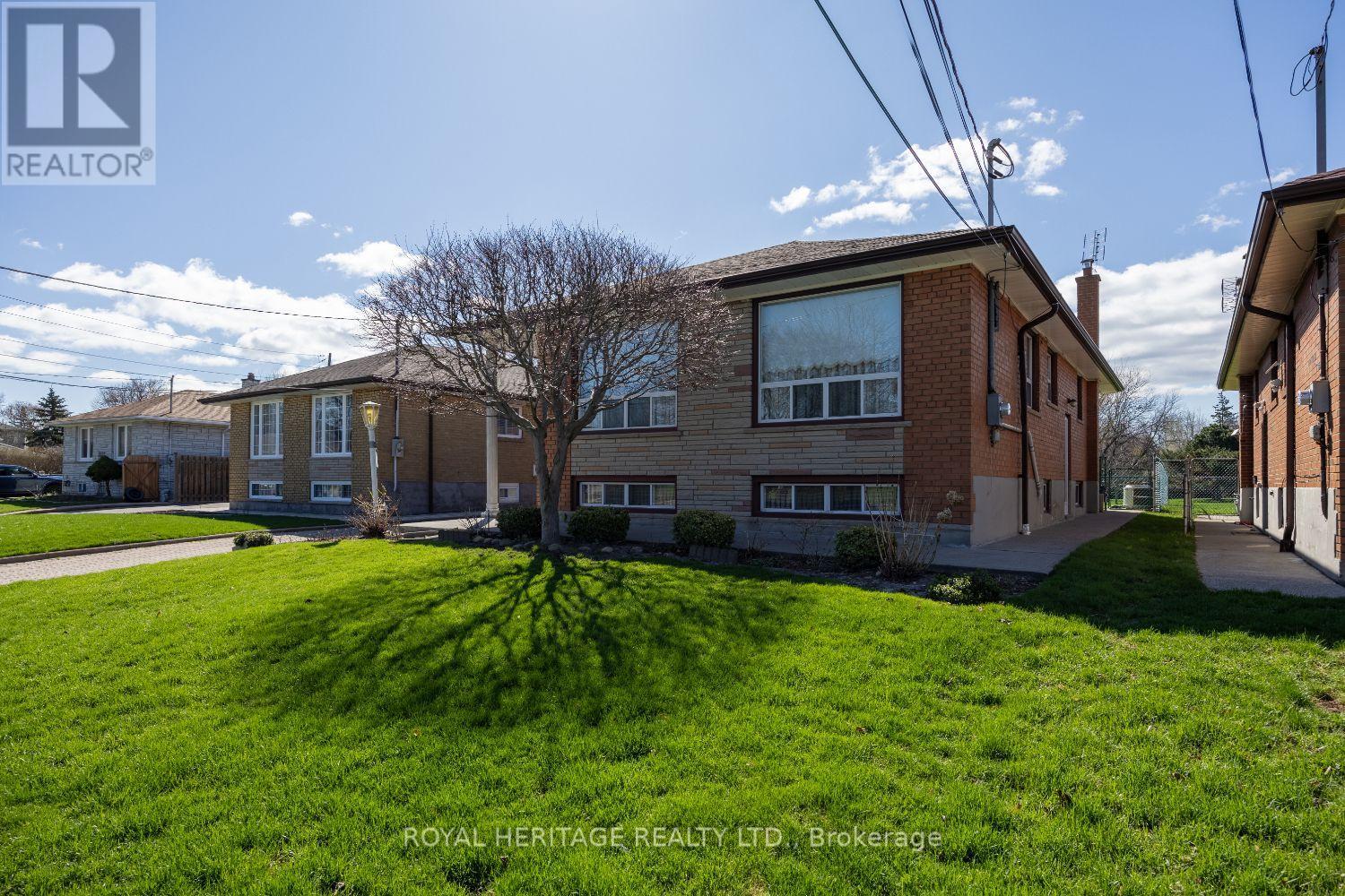87 Marcos Boulevard, Toronto, Ontario  M1K 5A7 - Photo 2 - E13028446