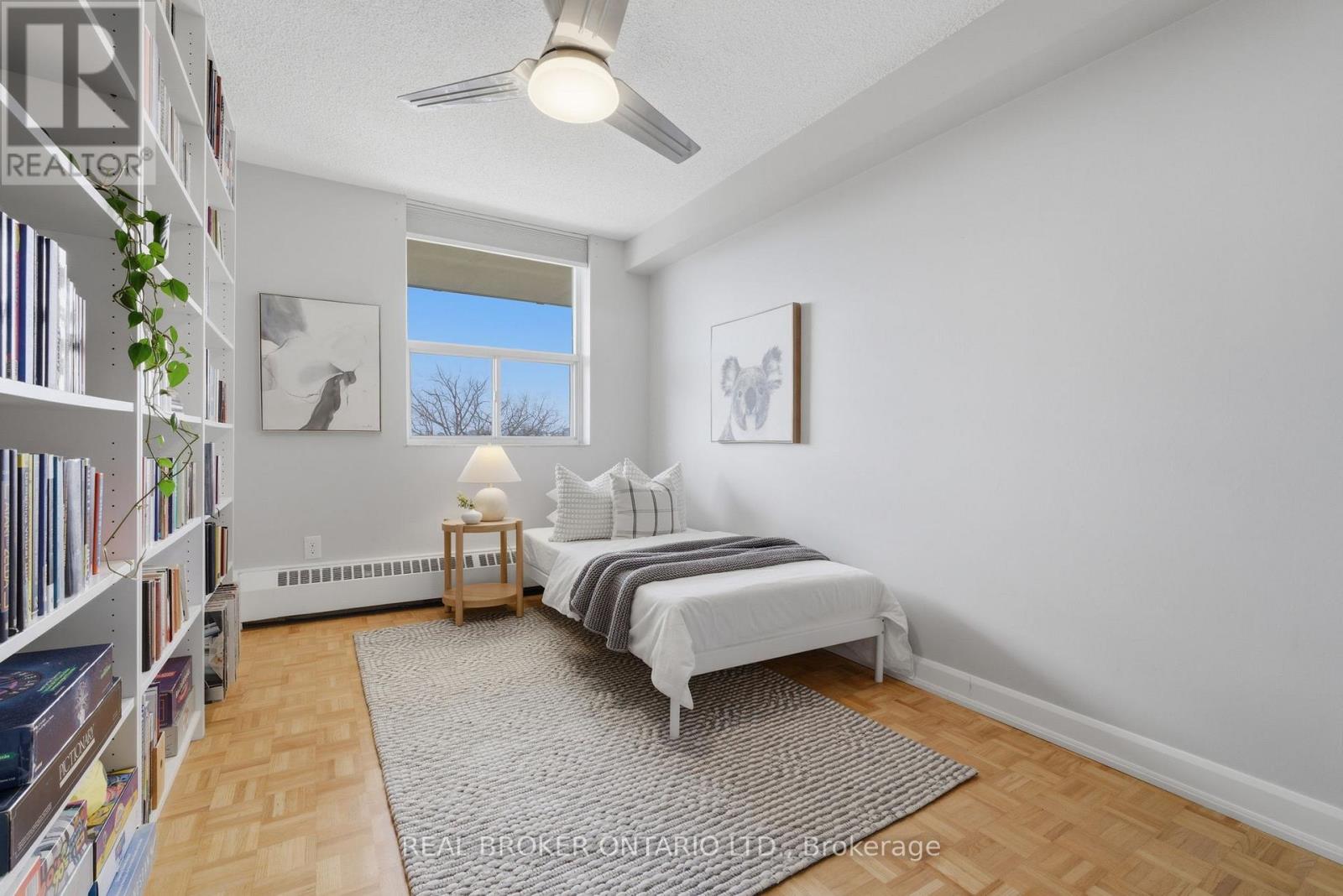 306 - 1071 Woodbine Avenue, Toronto, Ontario  M4C 4C2 - Photo 17 - E13028458