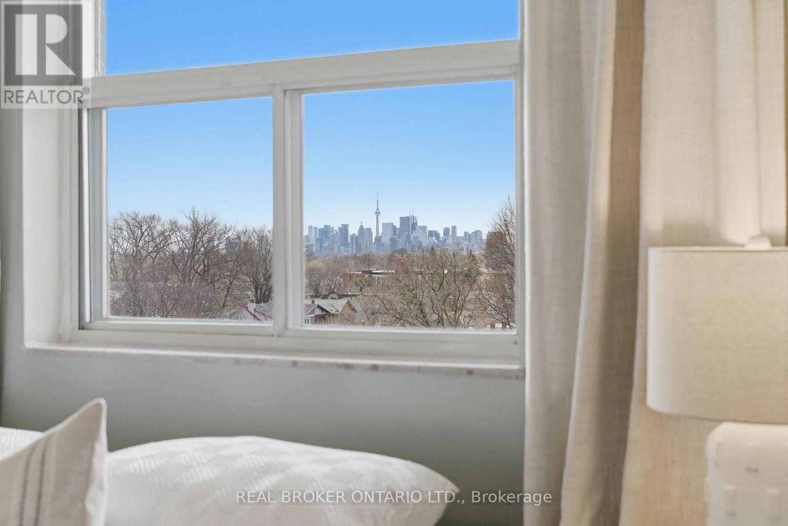 306 - 1071 Woodbine Avenue, Toronto, Ontario  M4C 4C2 - Photo 25 - E13028458