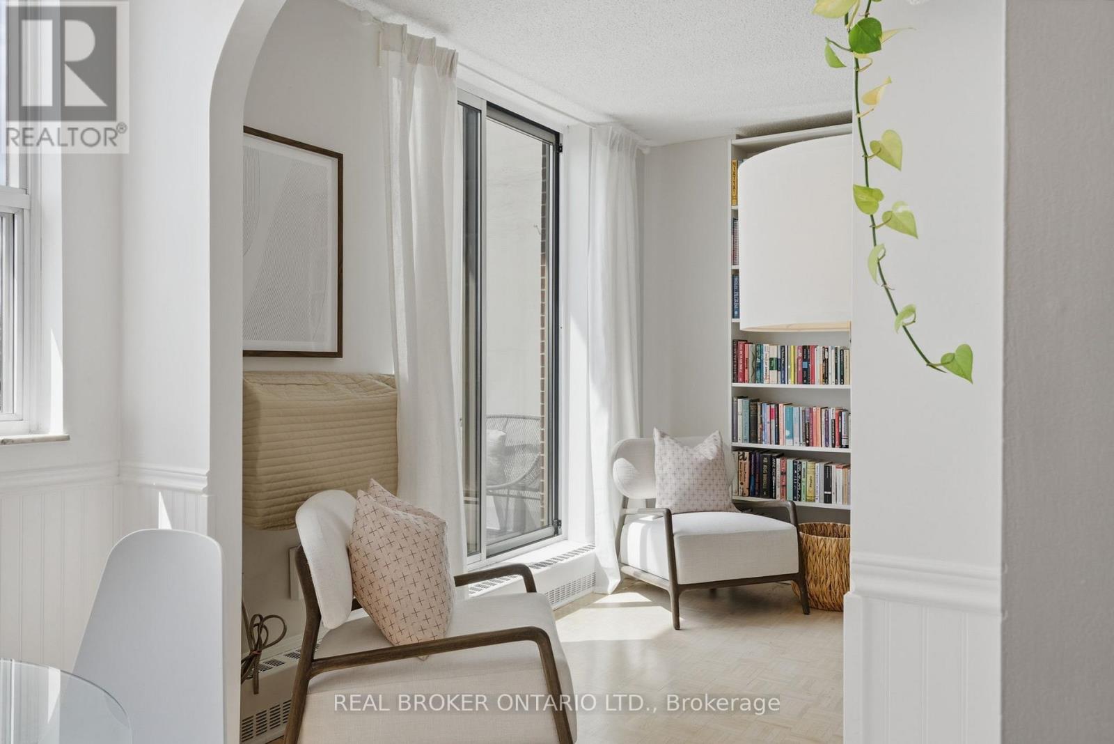 306 - 1071 Woodbine Avenue, Toronto, Ontario  M4C 4C2 - Photo 29 - E13028458