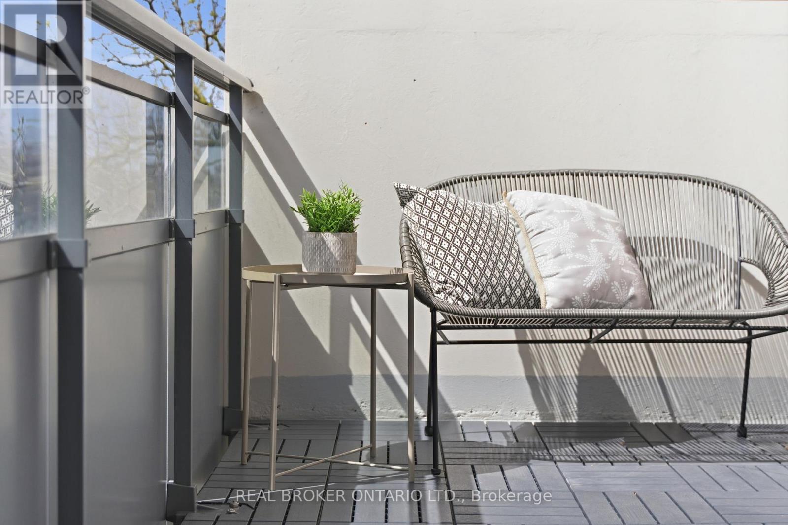 306 - 1071 Woodbine Avenue, Toronto, Ontario  M4C 4C2 - Photo 32 - E13028458