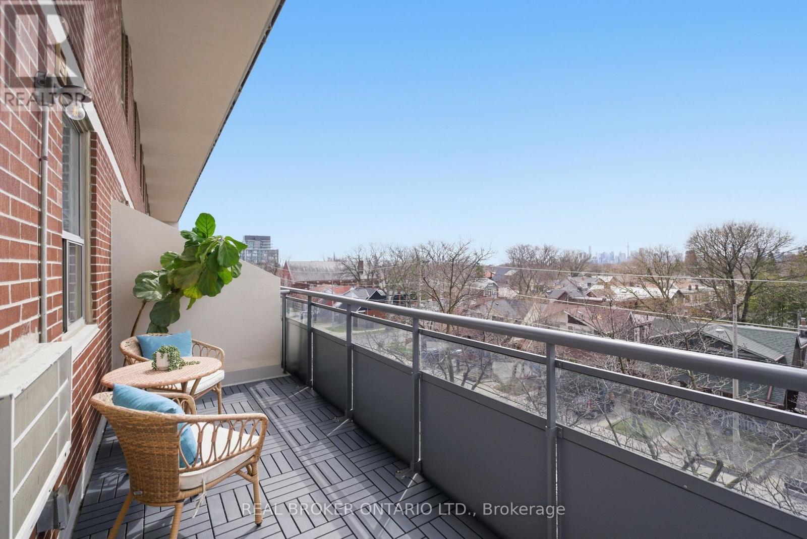 306 - 1071 Woodbine Avenue, Toronto, Ontario  M4C 4C2 - Photo 33 - E13028458