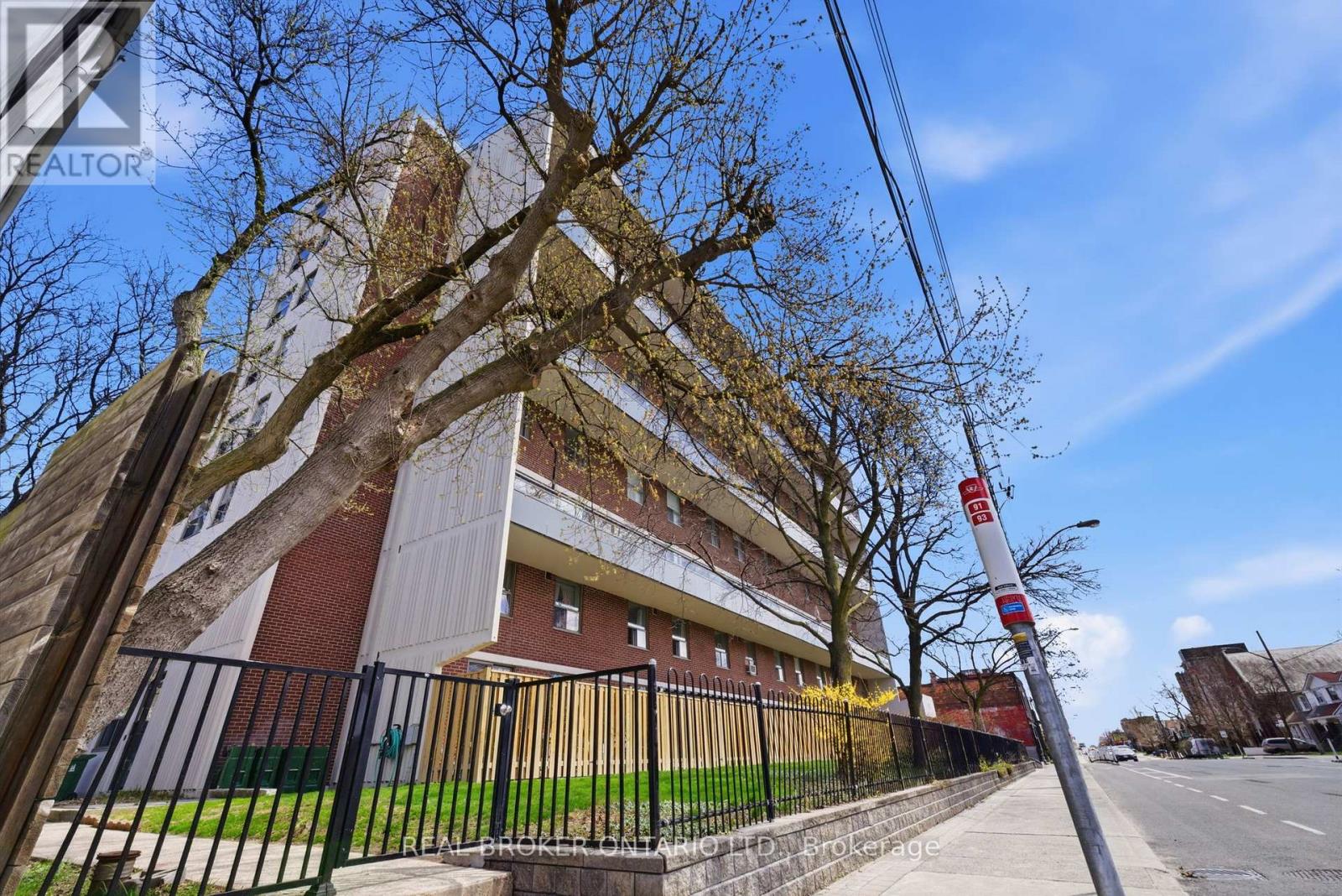 306 - 1071 Woodbine Avenue, Toronto, Ontario  M4C 4C2 - Photo 39 - E13028458