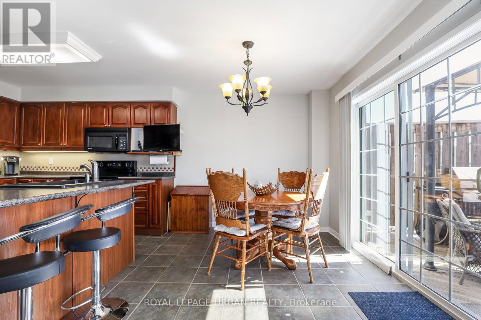 1081 Keswick Court, Oshawa, Ontario  L1K 2V2 - Photo 16 - E13028498