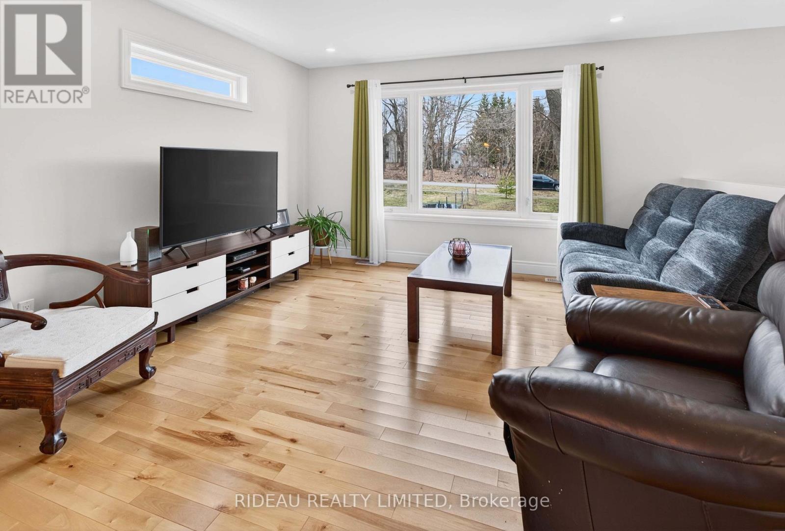 7 Brock Street, Rideau Lakes, Ontario  K0G 1P0 - Photo 9 - X13028470