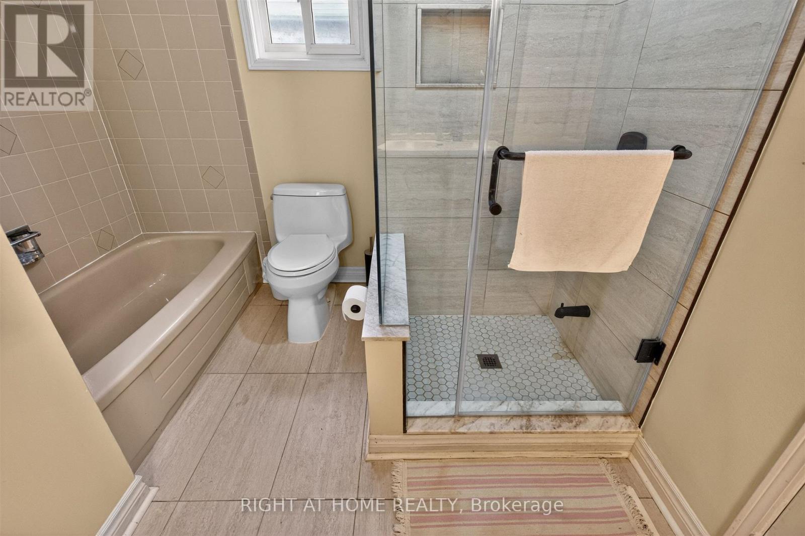 3 Lancashire Road, Markham, Ontario  L3R 8K9 - Photo 30 - N13028350