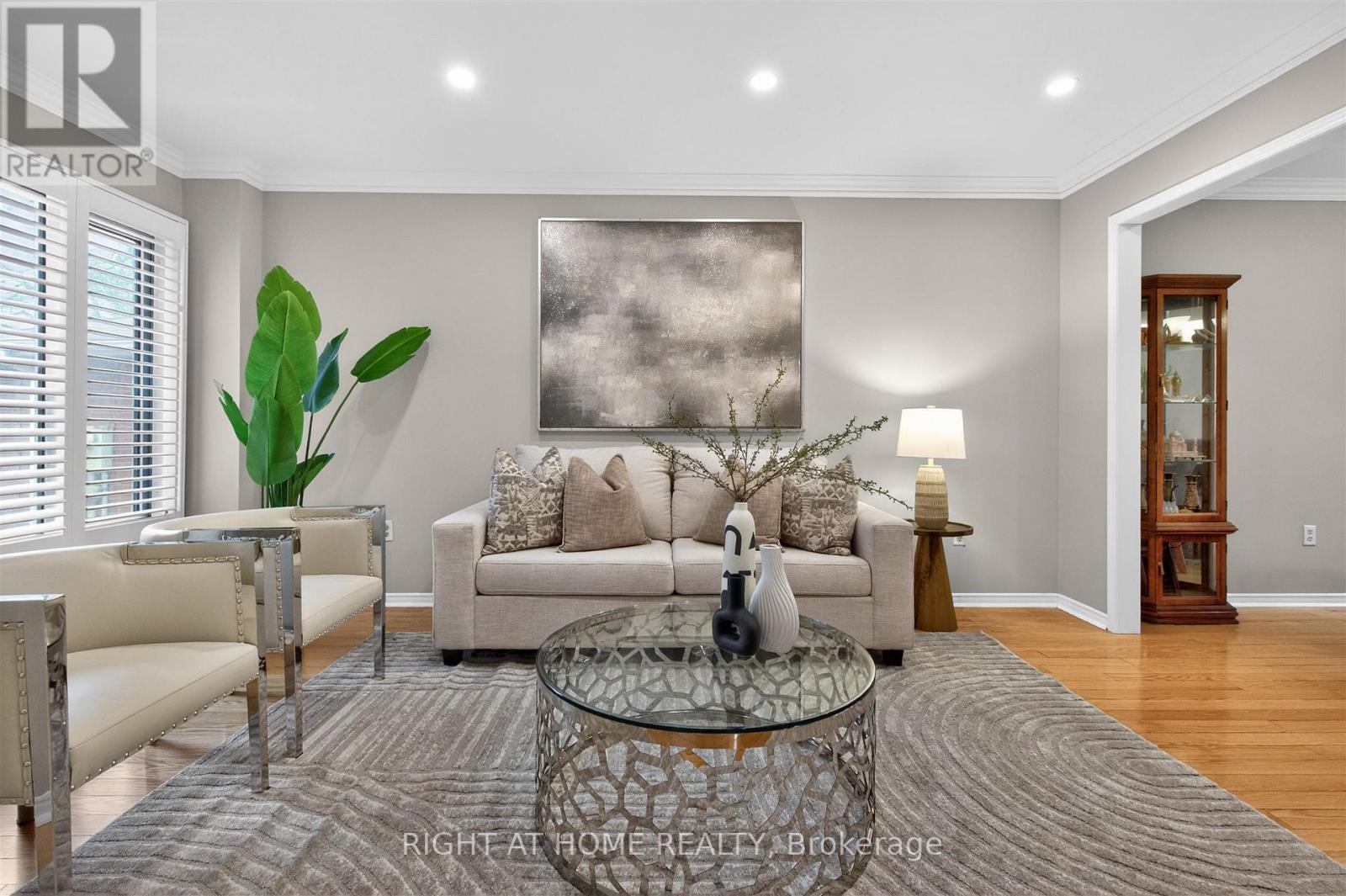 3 Lancashire Road, Markham, Ontario  L3R 8K9 - Photo 6 - N13028350