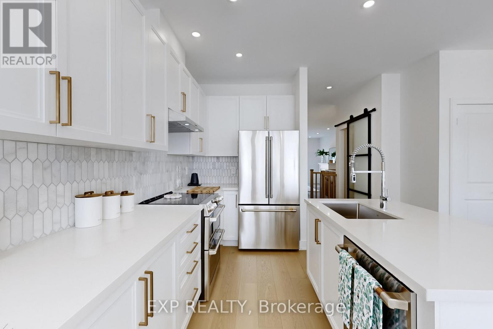 10 Palmira Drive, Georgina, Ontario  L0E 1R0 - Photo 15 - N13028438