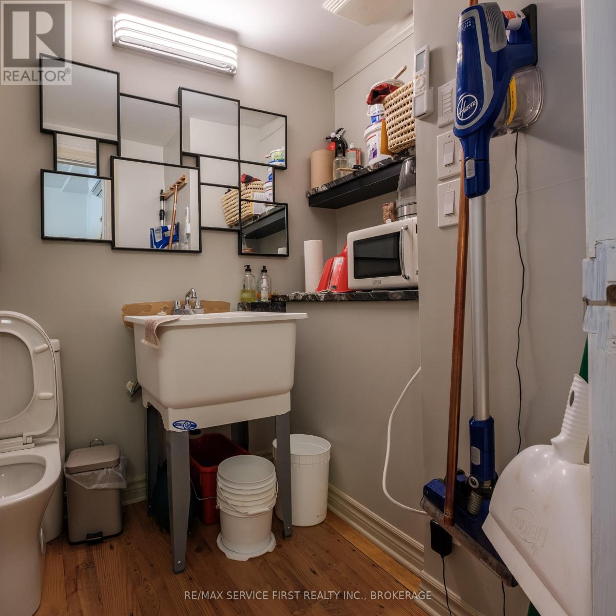 82-94 155-159 Brock St & Wellington St. Street, Kingston, Ontario  K7L 3E1 - Photo 16 - X13024752