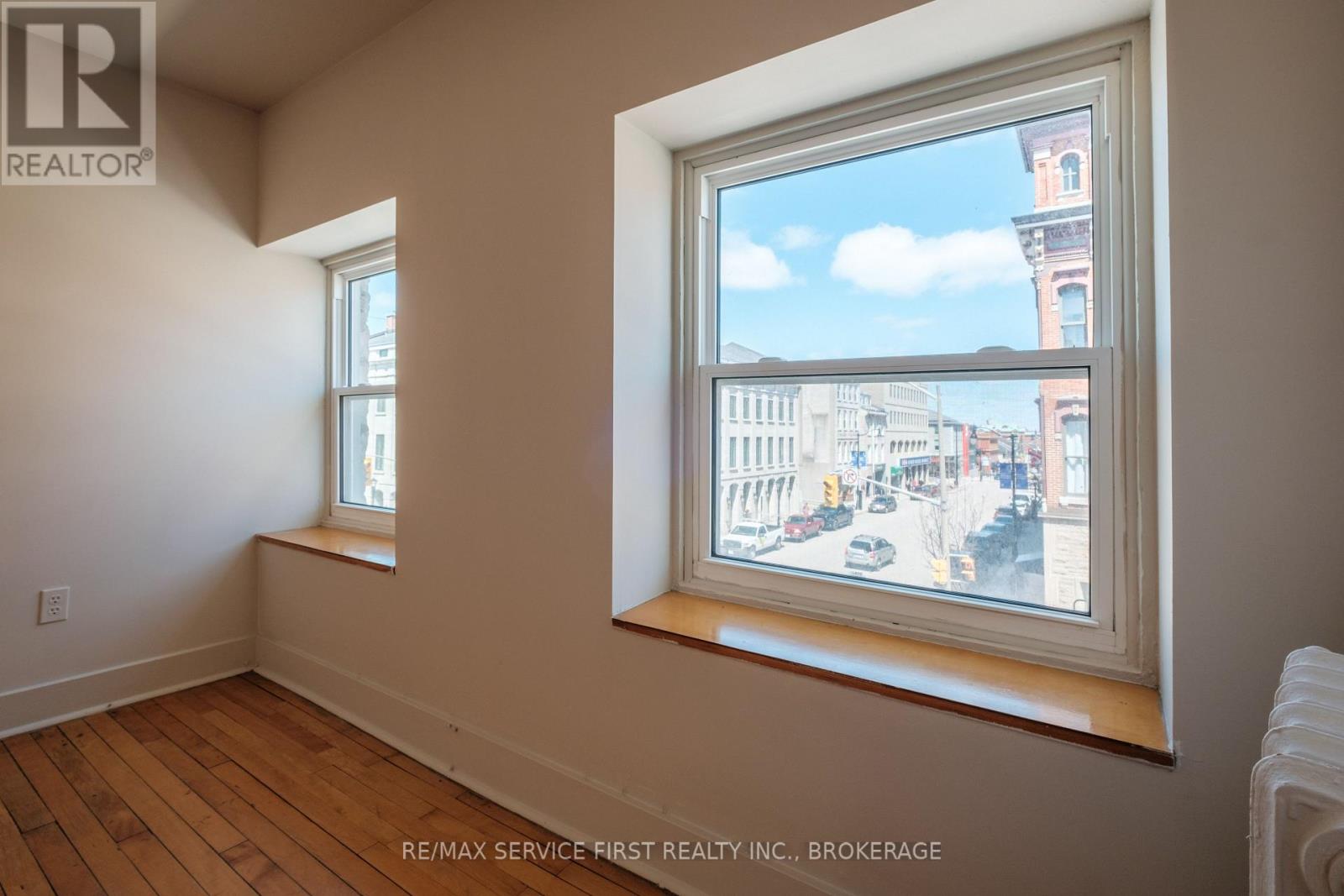 82-94 155-159 Brock St & Wellington St. Street, Kingston, Ontario  K7L 3E1 - Photo 30 - X13024752