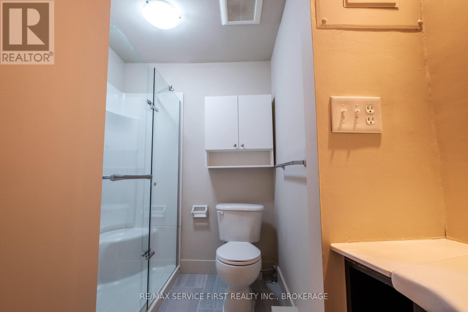 82-94 155-159 Brock St & Wellington St. Street, Kingston, Ontario  K7L 3E1 - Photo 31 - X13024752