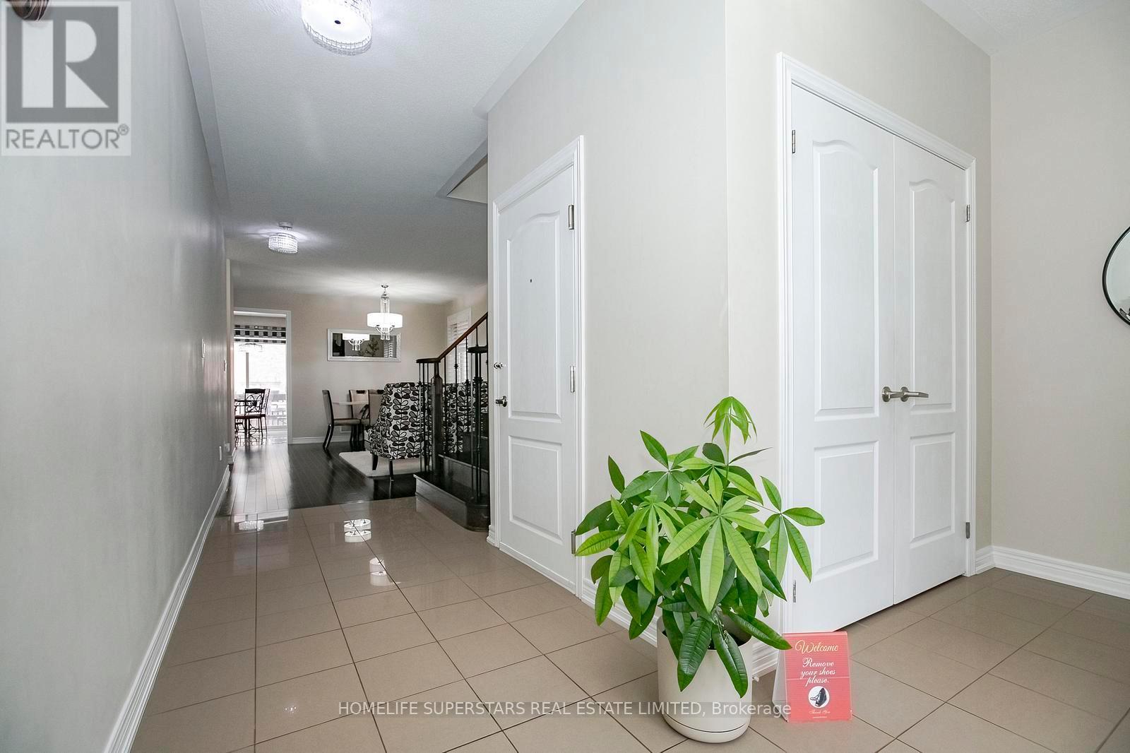 18 Ripple Street, Brampton, Ontario  L6R 3S5 - Photo 6 - W12857938