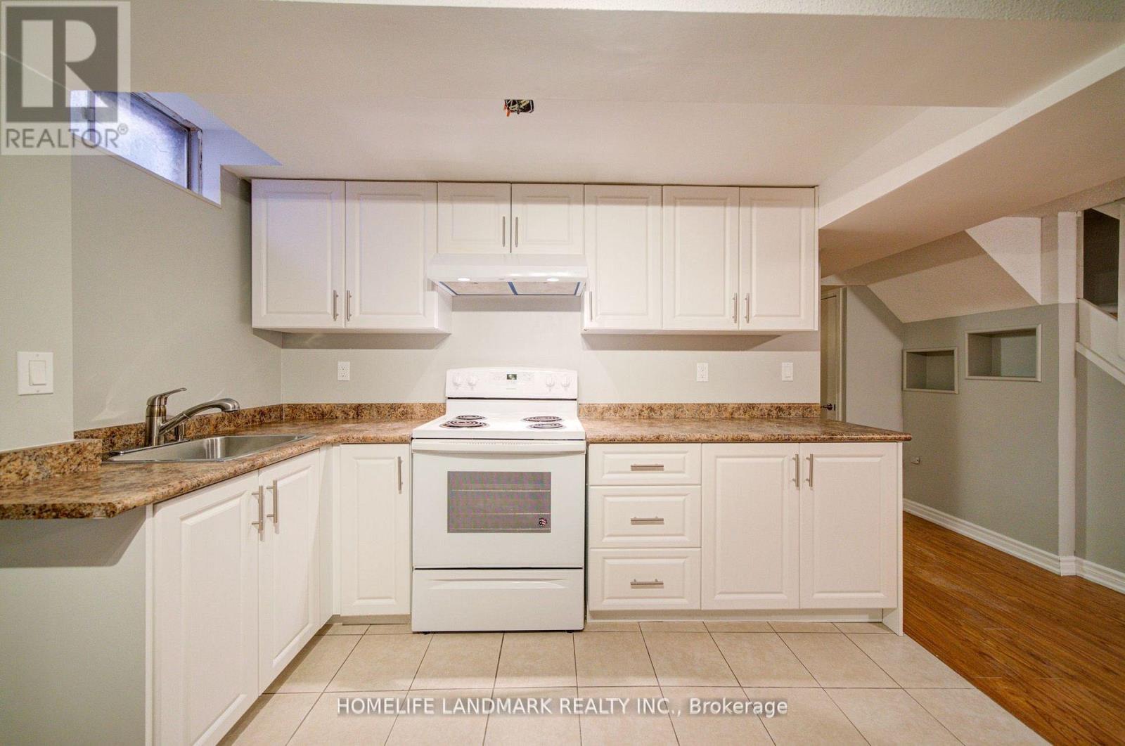 1111 Deer Run, Mississauga, Ontario  L5C 3P7 - Photo 34 - W13028366