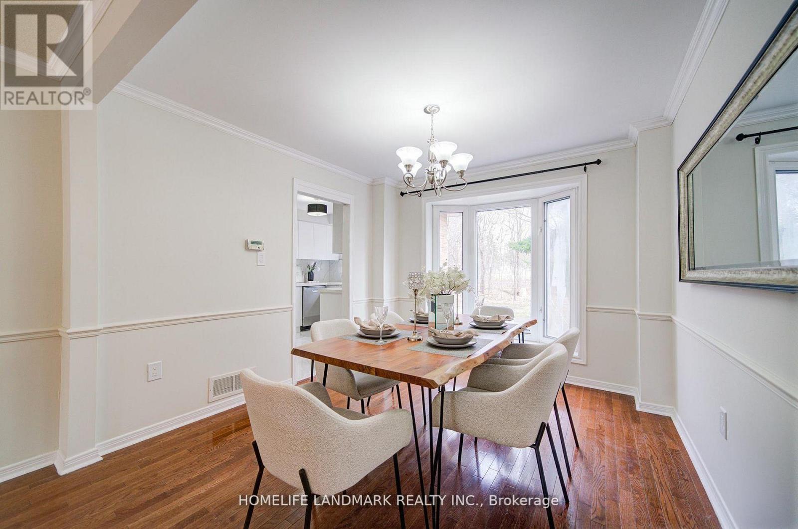 1111 Deer Run, Mississauga, Ontario  L5C 3P7 - Photo 5 - W13028366