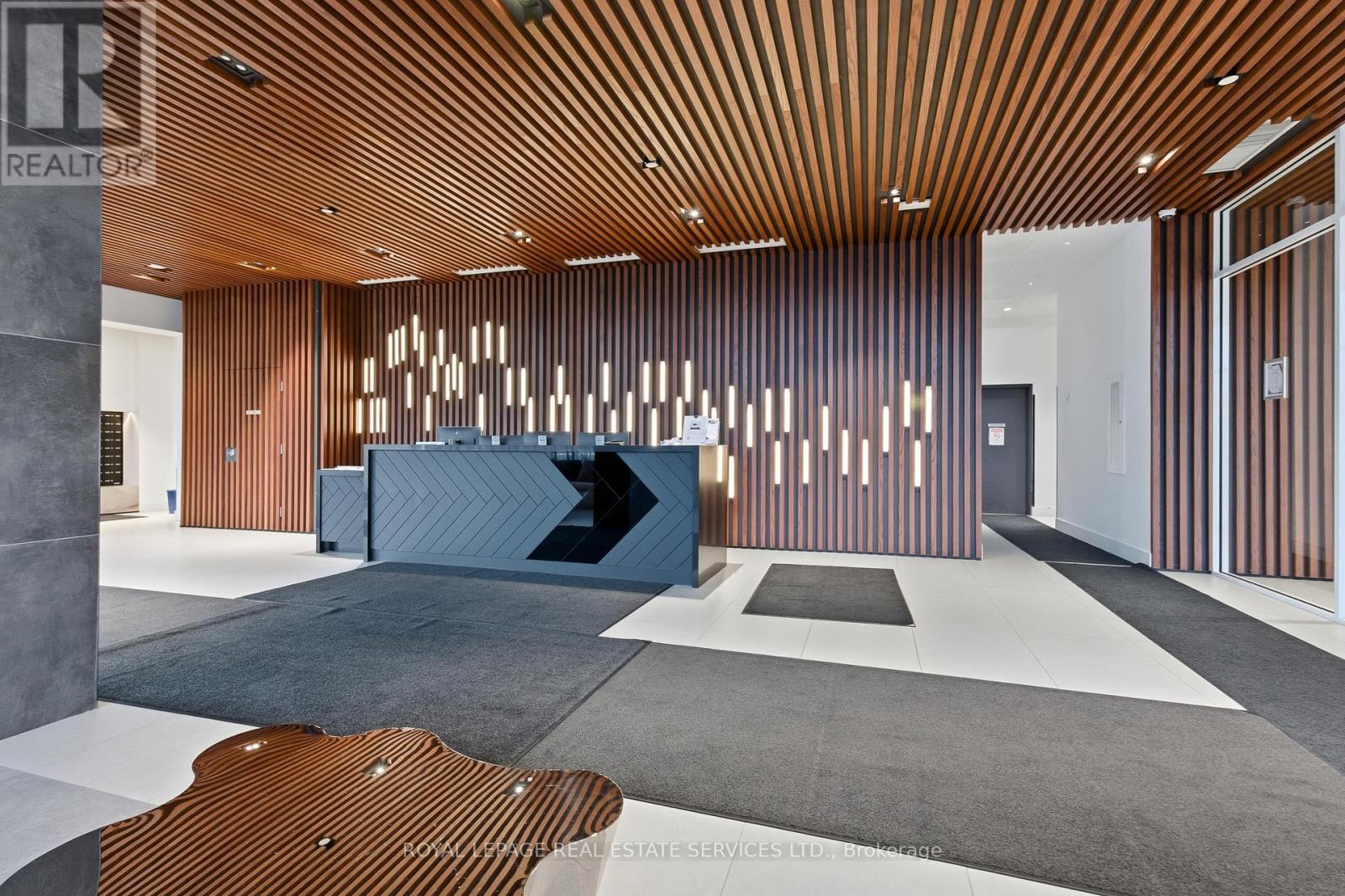 314 - 297 Oak Walk Drive, Oakville, Ontario  L6H 3R6 - Photo 3 - W13028370