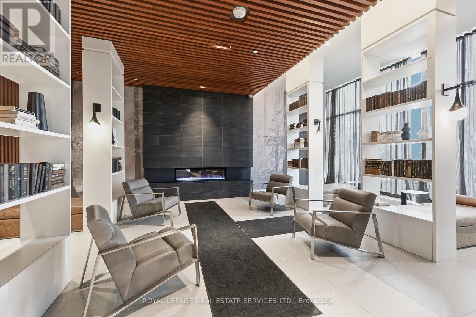 314 - 297 Oak Walk Drive, Oakville, Ontario  L6H 3R6 - Photo 4 - W13028378