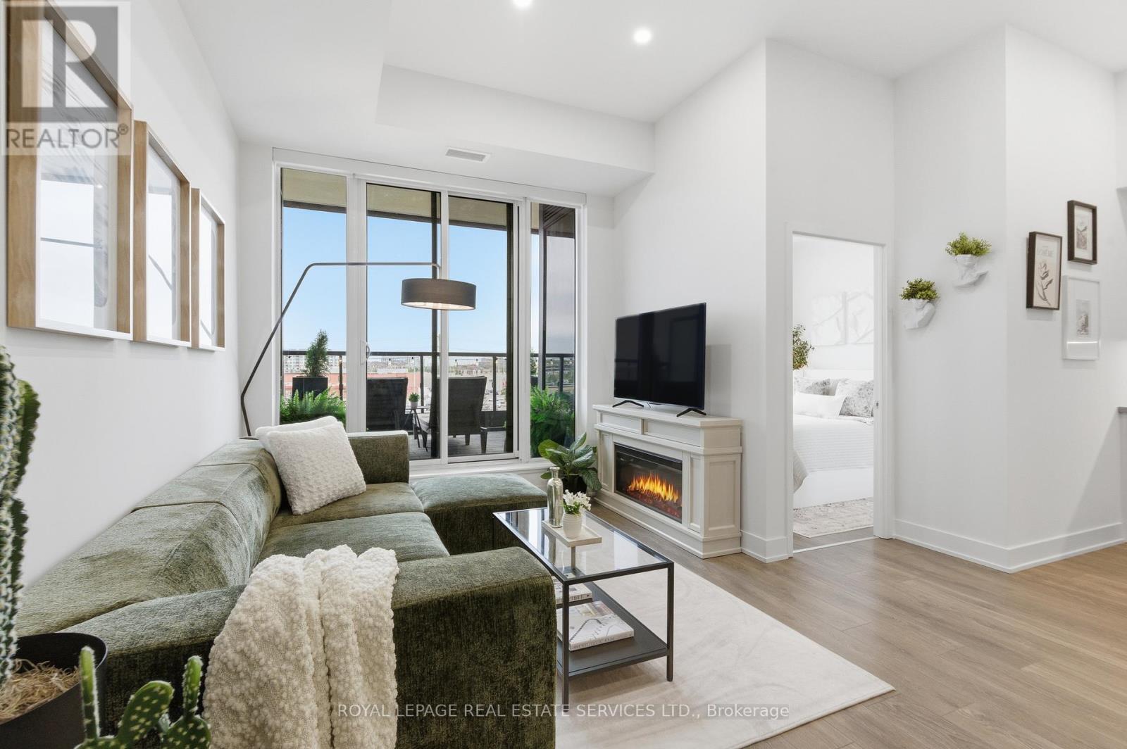 314 - 297 Oak Walk Drive, Oakville, Ontario  L6H 3R6 - Photo 8 - W13028378