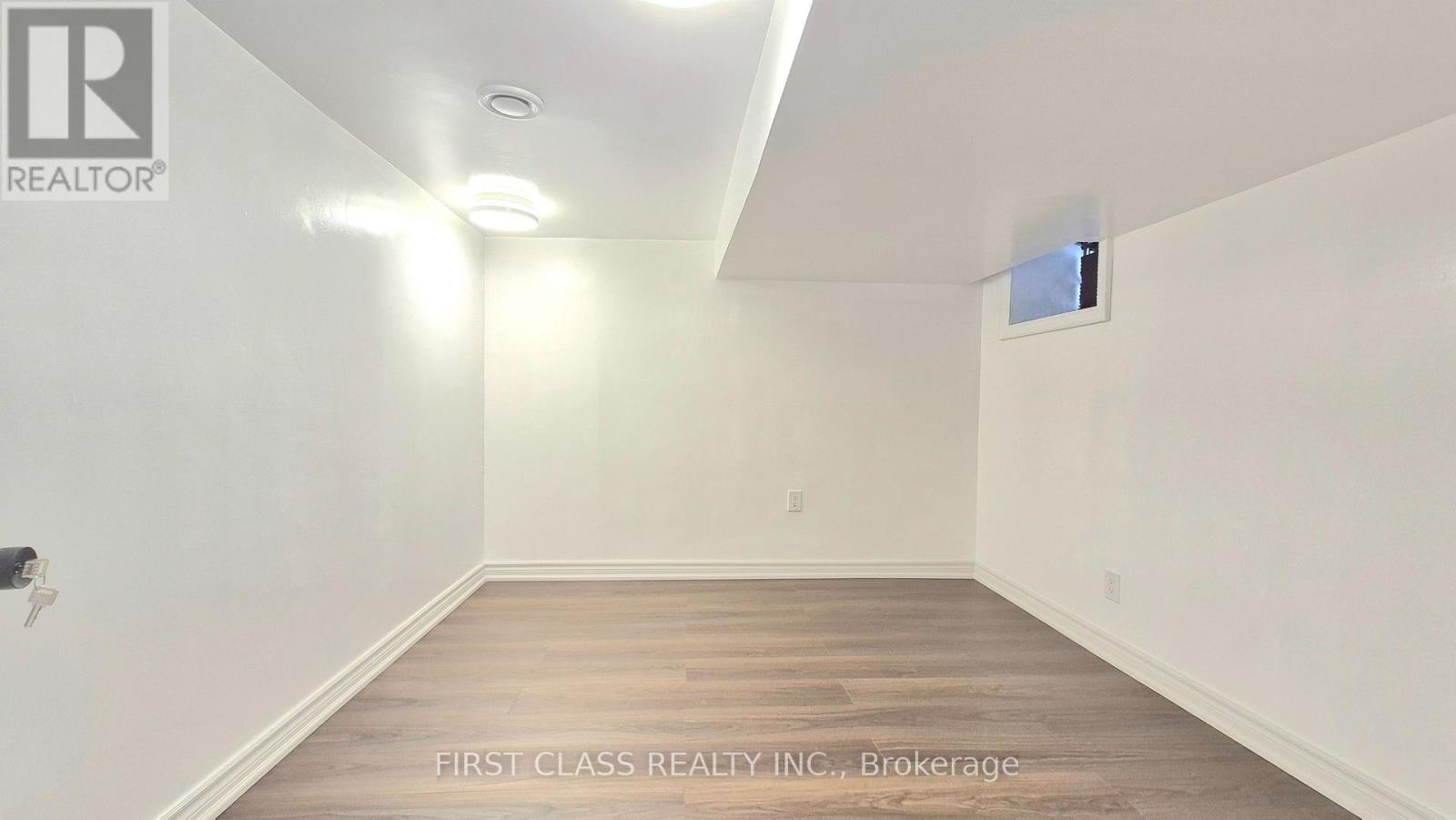 356 Wallace Avenue, Toronto, Ontario  M6P 3P2 - Photo 26 - W13028384