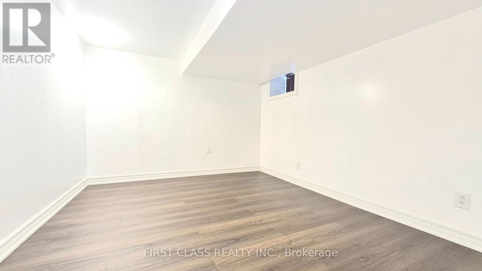 356 Wallace Avenue, Toronto, Ontario  M6P 3P2 - Photo 27 - W13028384