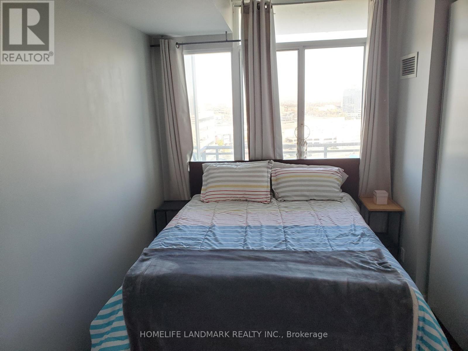 1603 - 3939 Duke Of York Boulevard, Mississauga, Ontario  L5B 4N2 - Photo 11 - W13028390