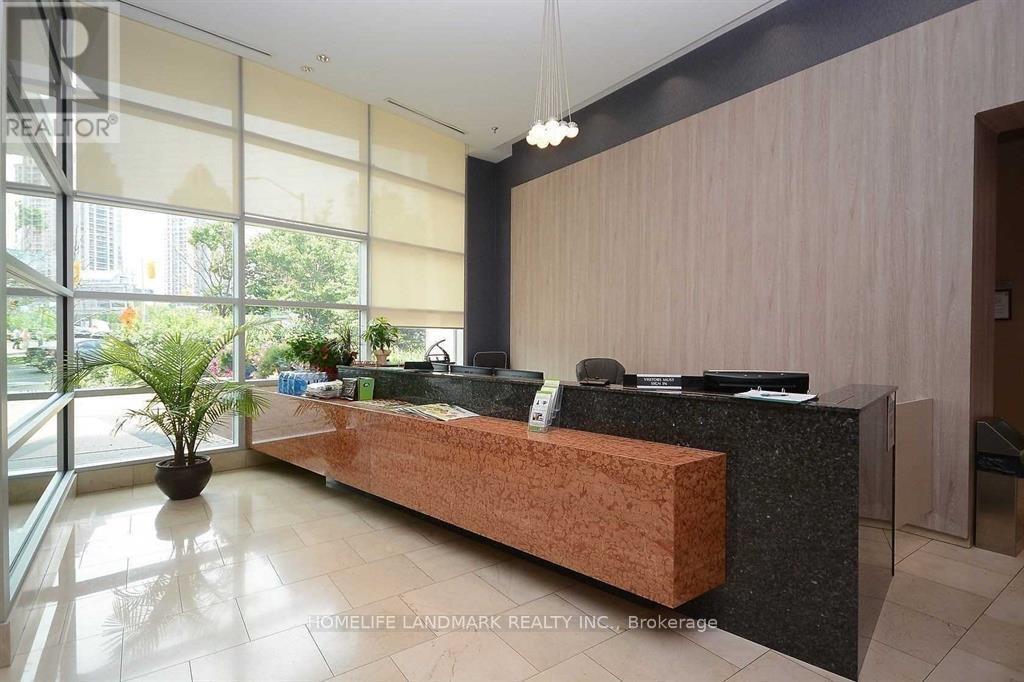 1603 - 3939 Duke Of York Boulevard, Mississauga, Ontario  L5B 4N2 - Photo 4 - W13028390